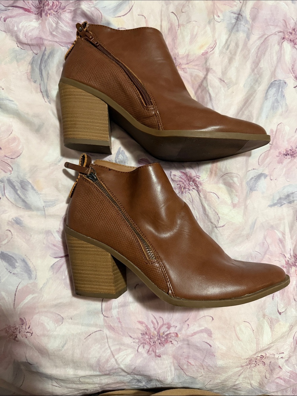Universal Thread Brown Leather-Look Ankle Booties with Stacked Heel - Picture 3 of 7
